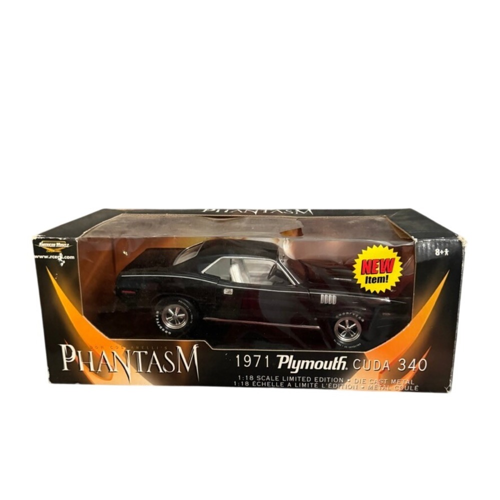 Phantasm 1971 Plymouth Cuda 340 1:18 Diecast Car Black American Muscle